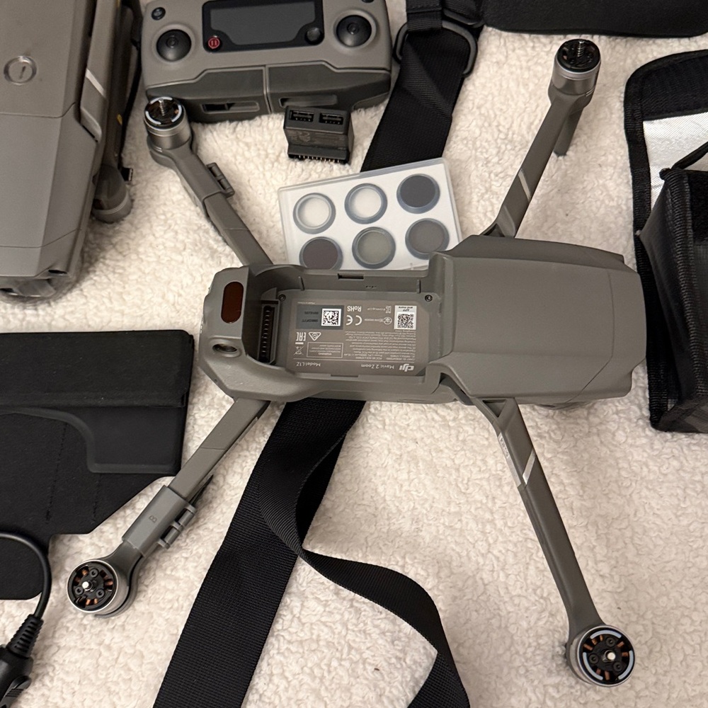 DJI Drone Bundle in Gray with Remote & Accessories(2)Drones - Picture 4 of 7